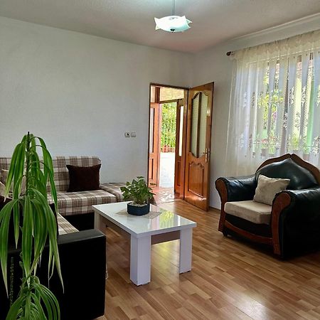 Jea House Apartment Поградец Екстериор снимка